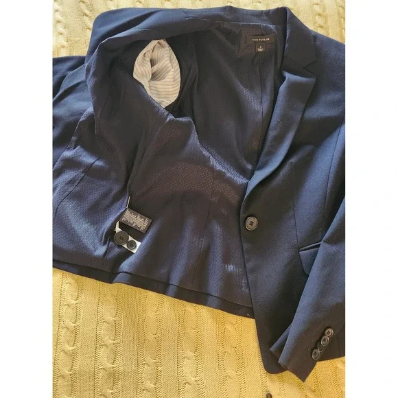 Ann Taylor | Black One-Button Tailored Blazer - Size 4 - Picture 5 of 8